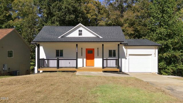 242 Oakdale Avenue, Clayton, NC 27520