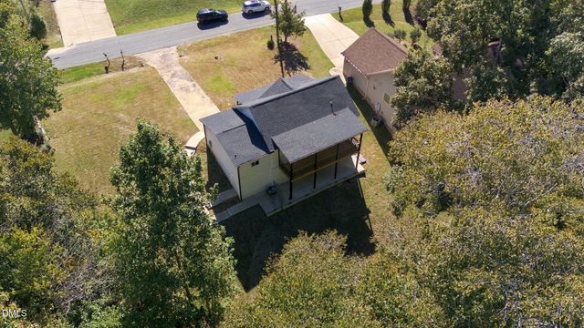 242 Oakdale Avenue, Clayton, NC 27520