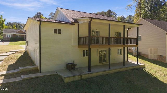 242 Oakdale Avenue, Clayton, NC 27520