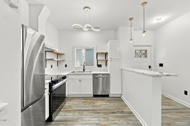 242 Oakdale Avenue, Clayton, NC 27520