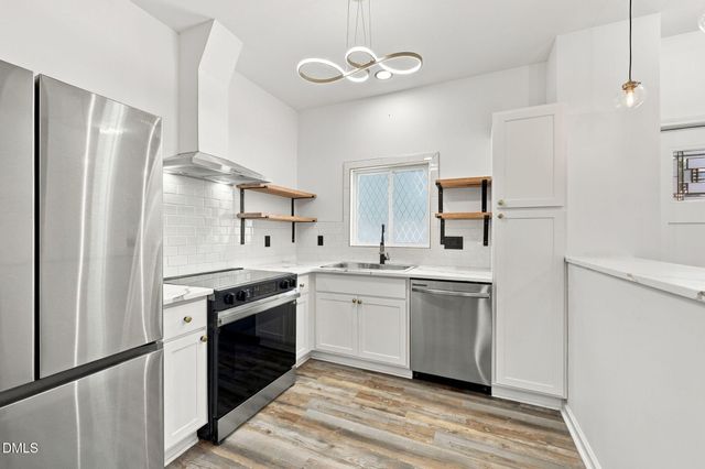 242 Oakdale Avenue, Clayton, NC 27520