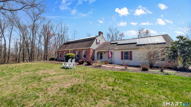 11 Old Woods Road, Brookfield, CT 06804