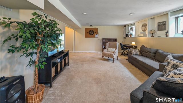 11 Old Woods Road, Brookfield, CT 06804