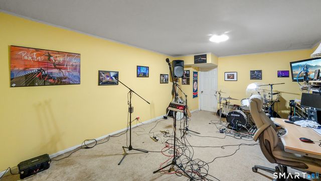 11 Old Woods Road, Brookfield, CT 06804