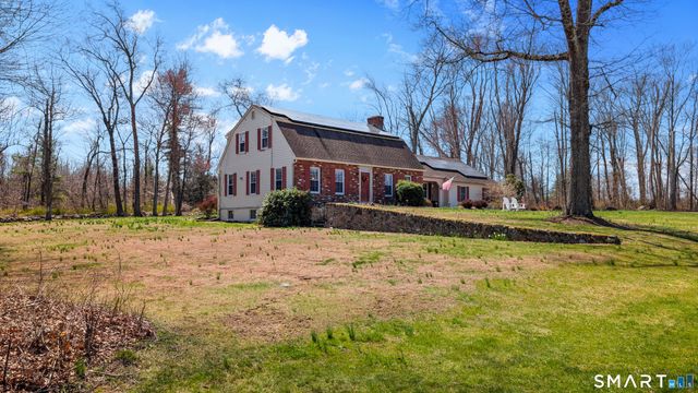 11 Old Woods Road, Brookfield, CT 06804