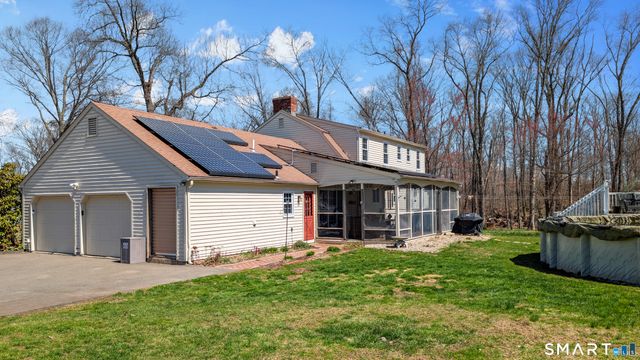 11 Old Woods Road, Brookfield, CT 06804