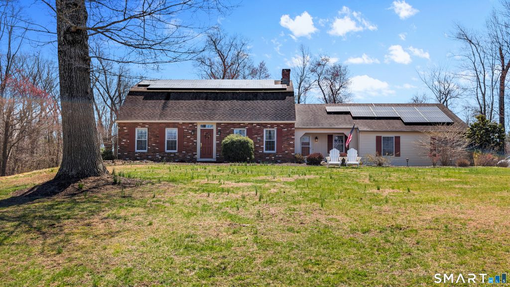 11 Old Woods Road, Brookfield, CT 06804