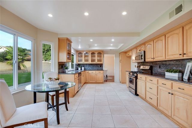 2167 Baseline Road, La Verne, CA 91750