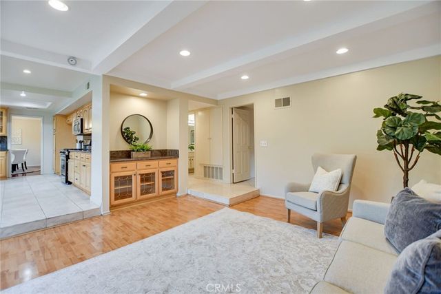 2167 Baseline Road, La Verne, CA 91750