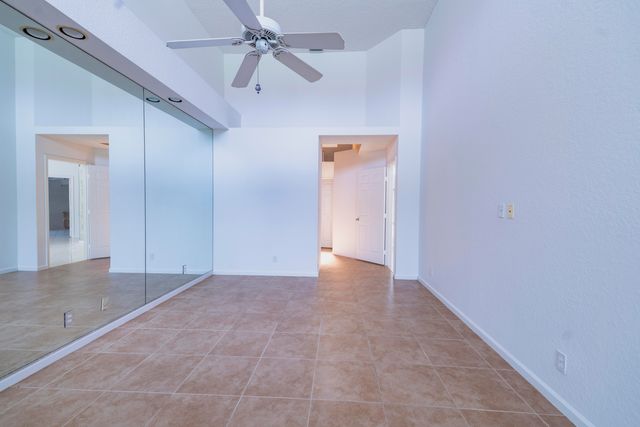 6113 GREENSPOINTE Drive 10, Boynton Beach, FL 33437