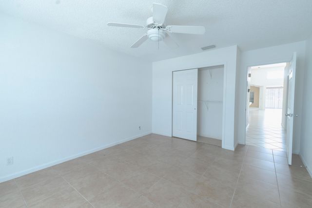 6113 GREENSPOINTE Drive 10, Boynton Beach, FL 33437