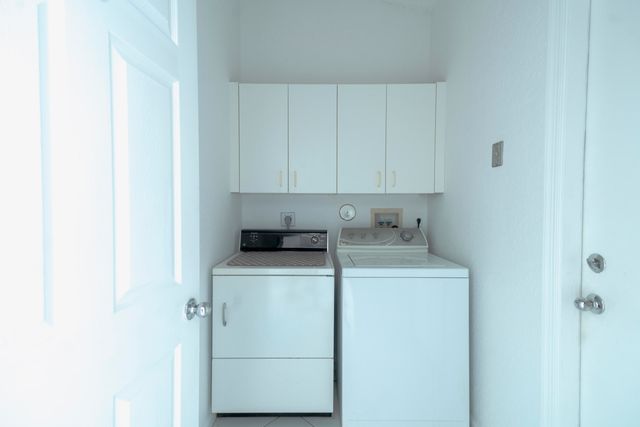 6113 GREENSPOINTE Drive 10, Boynton Beach, FL 33437