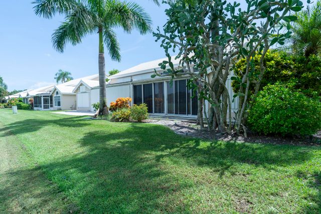 6113 GREENSPOINTE Drive 10, Boynton Beach, FL 33437