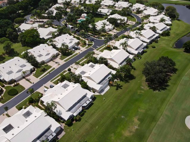 6113 GREENSPOINTE Drive 10, Boynton Beach, FL 33437