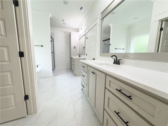 25 Roxburgh Drive, Bella Vista, AR 72715