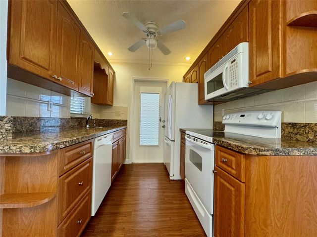 1747 Rodman Street 210, Hollywood, FL 33020