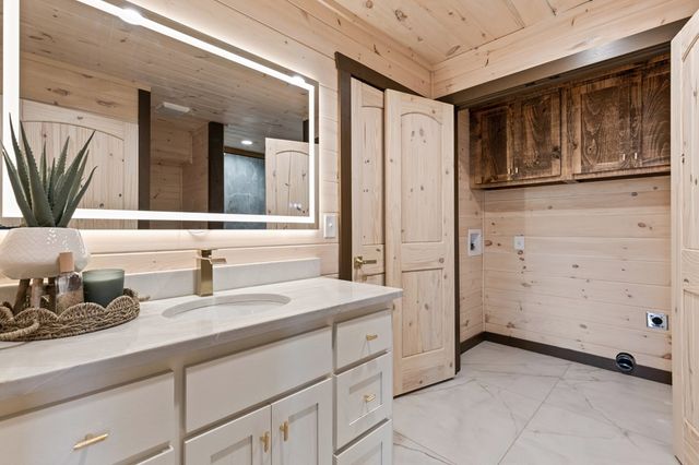 1264 Sunrock Mountain Road, Blue Ridge, GA 30513