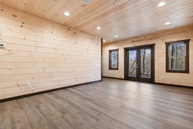 1264 Sunrock Mountain Road, Blue Ridge, GA 30513