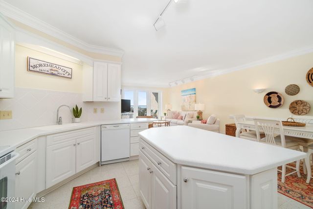 4425 Arendell Street 303 Harborside Club At 70, Morehead City, NC 28557