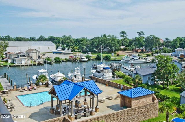 4425 Arendell Street 303 Harborside Club At 70, Morehead City, NC 28557