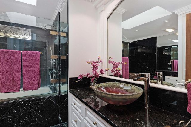 131 Morelia Ct, Solana Beach, CA 92075