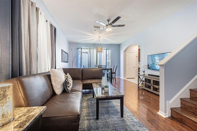 1031 PASEO DEL RIO NE, St Petersburg, FL 33702