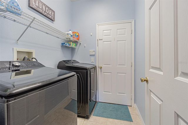 1031 PASEO DEL RIO NE, St Petersburg, FL 33702