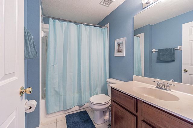 1031 PASEO DEL RIO NE, St Petersburg, FL 33702