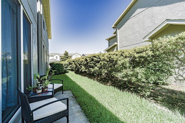 1031 PASEO DEL RIO NE, St Petersburg, FL 33702