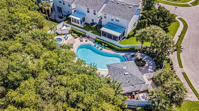 1031 PASEO DEL RIO NE, St Petersburg, FL 33702