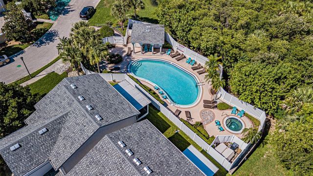 1031 PASEO DEL RIO NE, St Petersburg, FL 33702