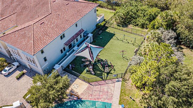 1031 PASEO DEL RIO NE, St Petersburg, FL 33702