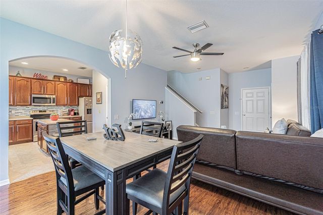 1031 PASEO DEL RIO NE, St Petersburg, FL 33702