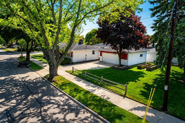 3520 Knoll PLACE, Racine, WI 53403