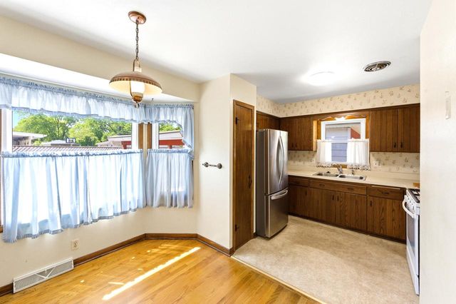 3520 Knoll PLACE, Racine, WI 53403