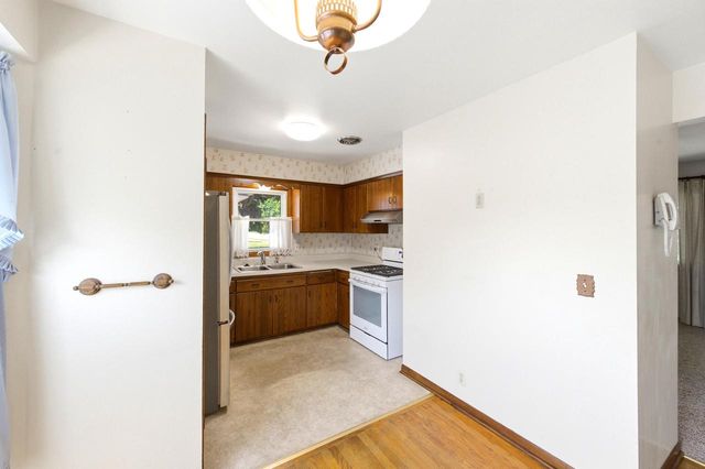 3520 Knoll PLACE, Racine, WI 53403