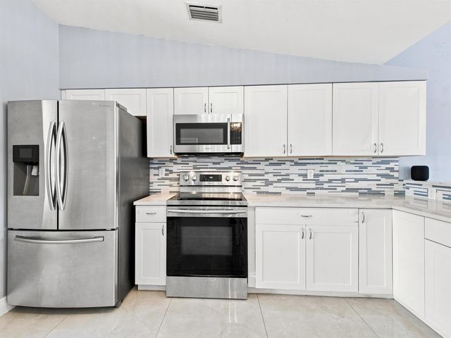 5396 Benjamin Avenue, Boynton Beach, FL 33472