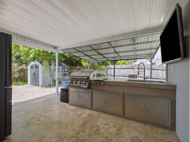 5396 Benjamin Avenue, Boynton Beach, FL 33472
