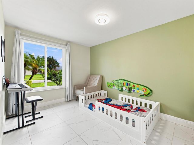 5396 Benjamin Avenue, Boynton Beach, FL 33472