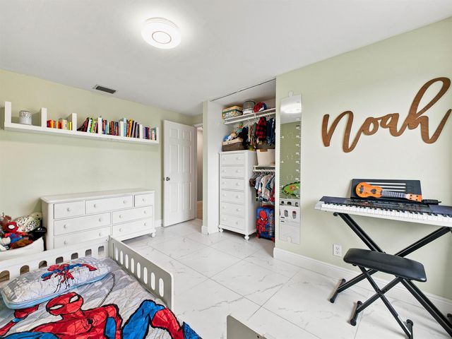5396 Benjamin Avenue, Boynton Beach, FL 33472