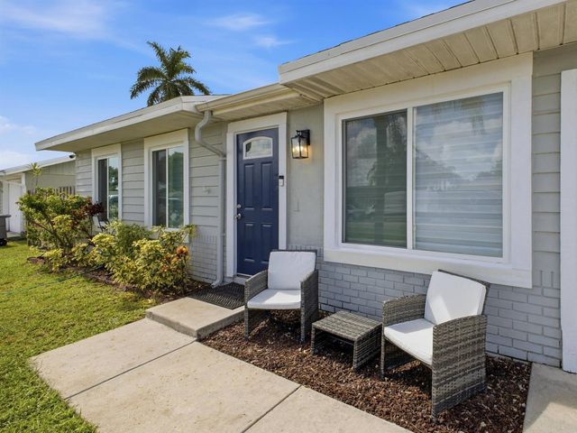 5396 Benjamin Avenue, Boynton Beach, FL 33472