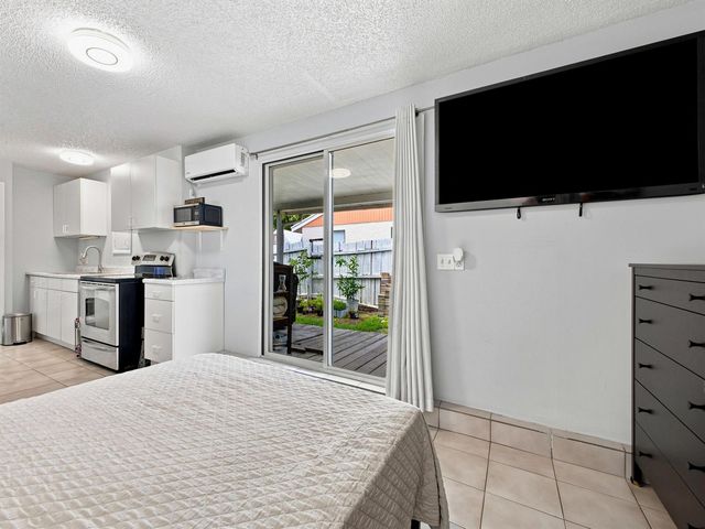 5396 Benjamin Avenue, Boynton Beach, FL 33472