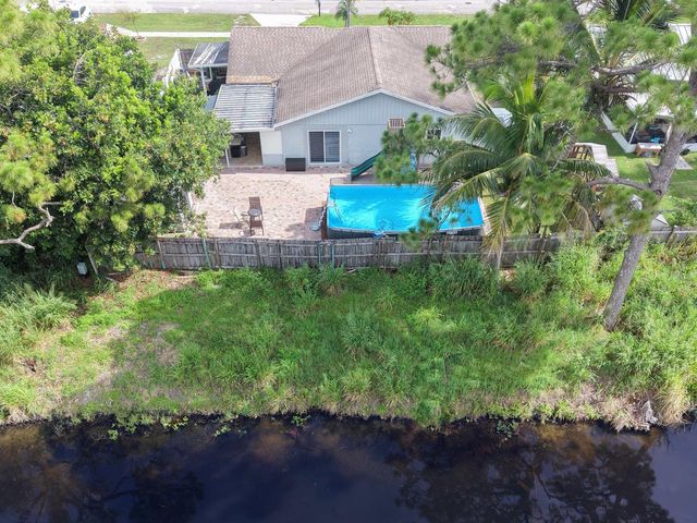 5396 Benjamin Avenue, Boynton Beach, FL 33472