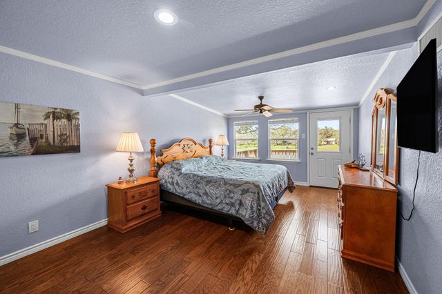 1145 County Road 291, Bay City, TX 77414