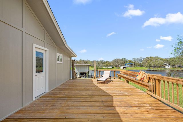 1145 County Road 291, Bay City, TX 77414