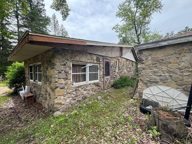 13344 HWY 32, Mountain, WI 54149