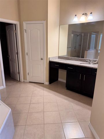 914 Emory Stable DR, Hutto, TX 78634