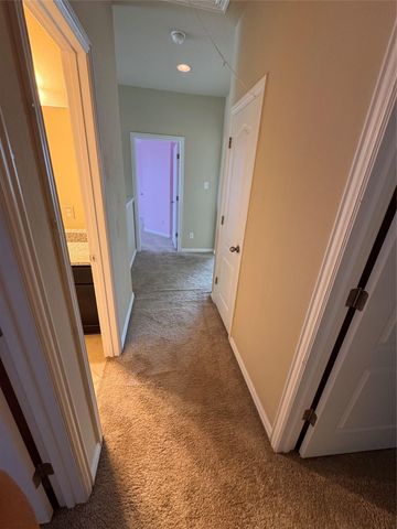 914 Emory Stable DR, Hutto, TX 78634