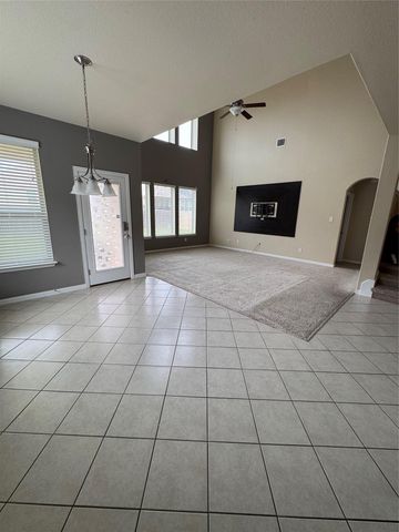 914 Emory Stable DR, Hutto, TX 78634