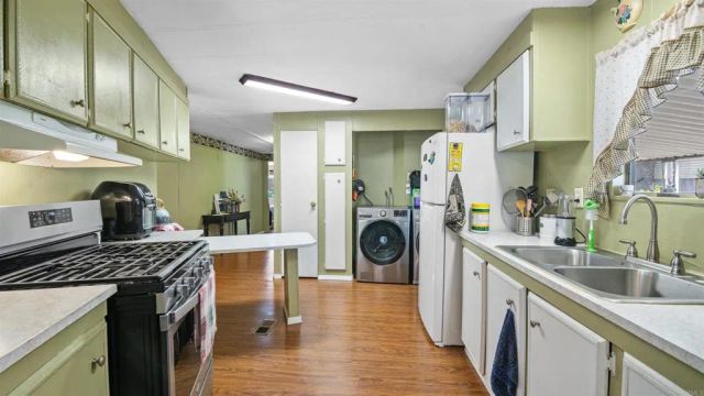 2700 E Valley Parkway 315, Escondido, CA 92027